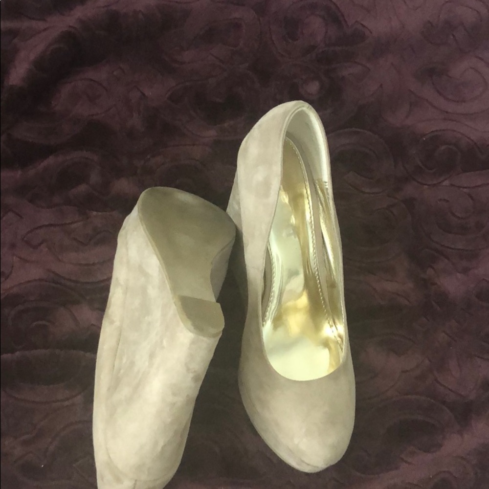 Wedge heel size 7 - Picture 3 of 3